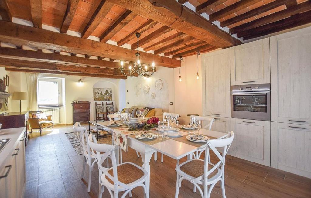Il Nido Nel Borgo Casa Vacanze Камайоре Экстерьер фото