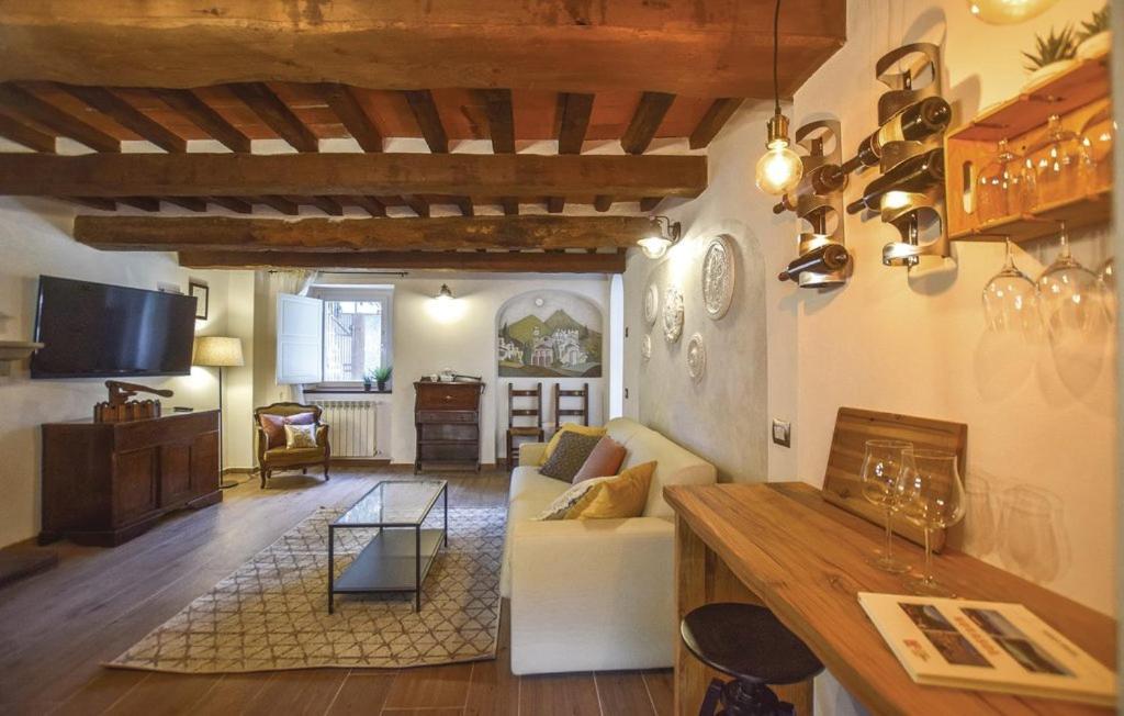 Il Nido Nel Borgo Casa Vacanze Камайоре Экстерьер фото